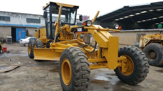 7,2 l Pojemność 17510 kg Caterpillar 140K Używana równiarka samobieżna dostawca