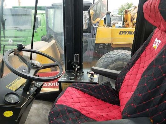 Używany walec drogowy Caterpillar CS-583C o pojemności 6,6 l dostawca