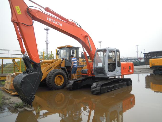 98.4Kw 5680mm Długość wysięgnika EX200-5 2000 rok Używana koparka Hitachi 0