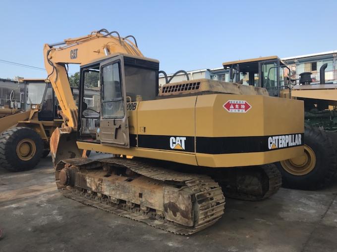 8,6 kW Waga 20000 kg E200B 2012 rok Używana koparka CAT 1
